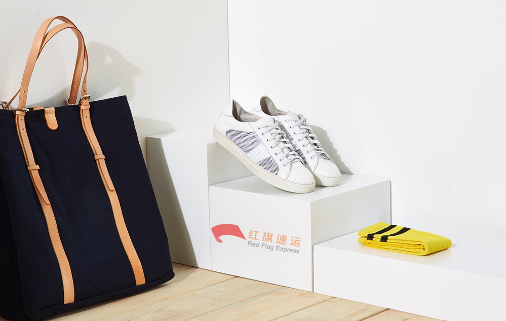 16554323799728.jpg 攝圖網_500512259_配飾鞋包靜物(企業商用)_副本.jpg